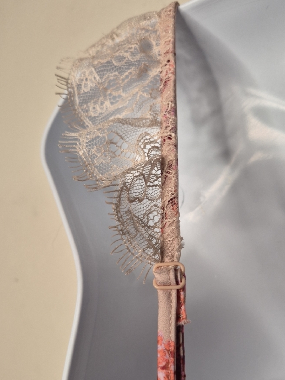 Daytrip Blush Floral Lace-Trim Cami - Picture 9 of 12